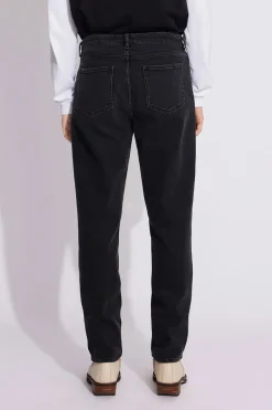 Archer, Clean Dark Grey