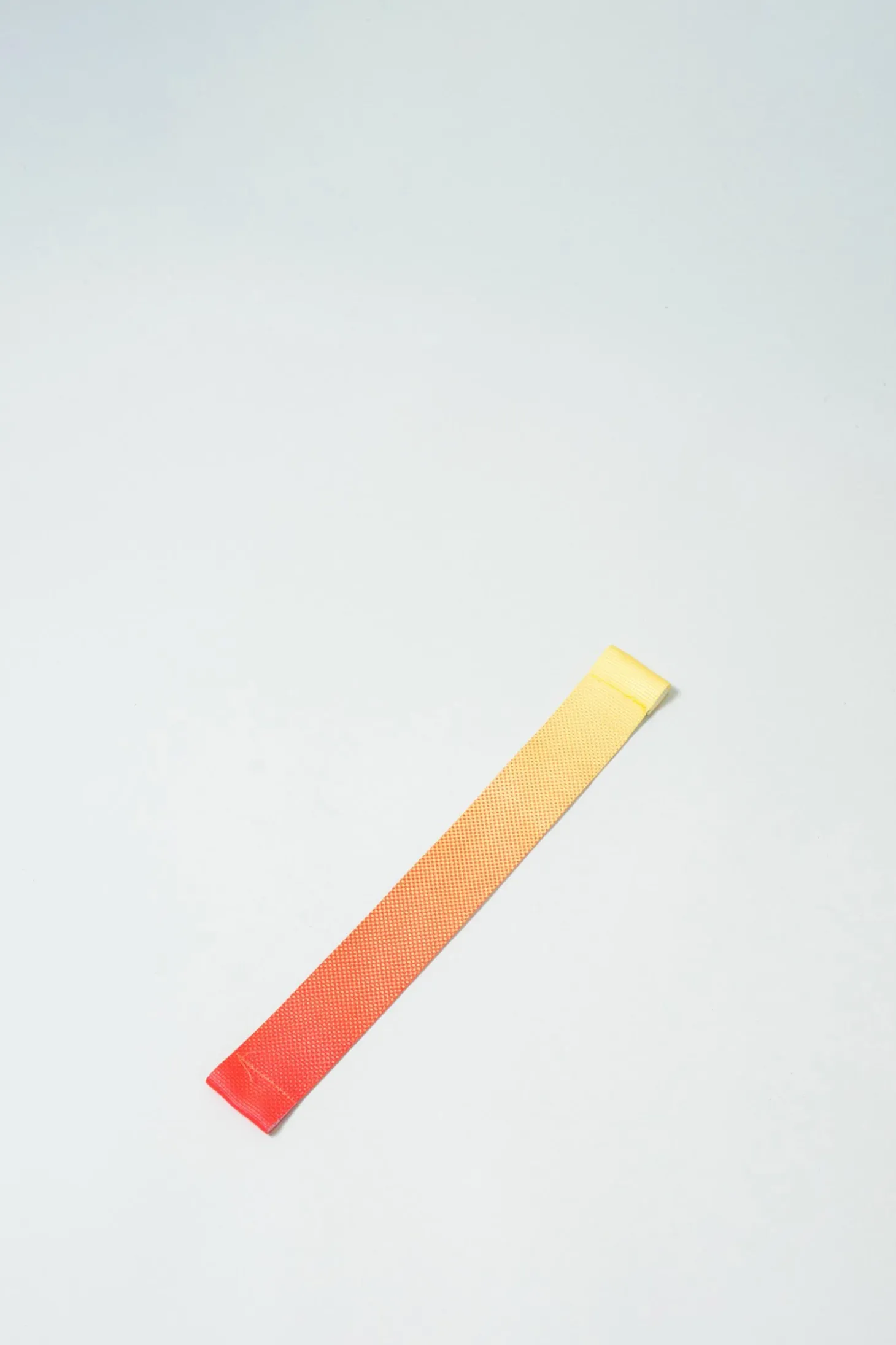 Closing Strap, Red-Yellow