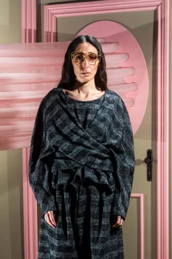 Hazi Blouse, Back-White Checks