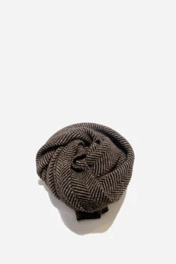 Herringbone Scarf, Black/Osyter
