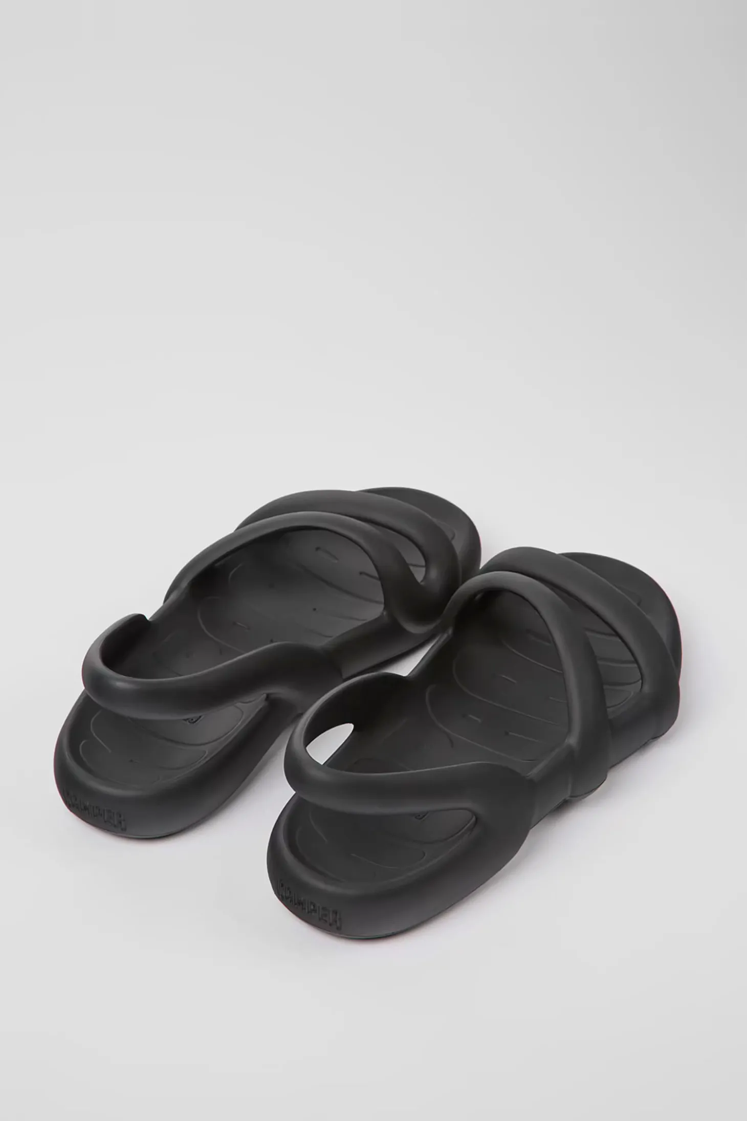 Kobarah Flat, Black