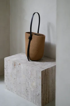 Koreng Bucket Bag