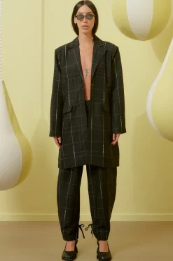 Mail Pants, Black Letters