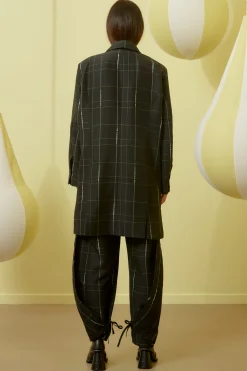 Mail Pants, Black Letters