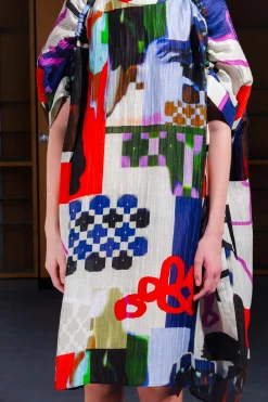 Renew Dress, Playground