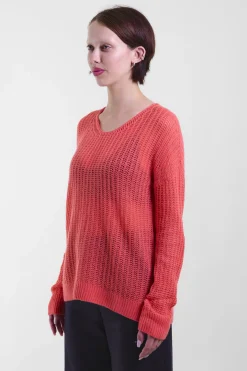 Round-Neck Pullover 31, Coral