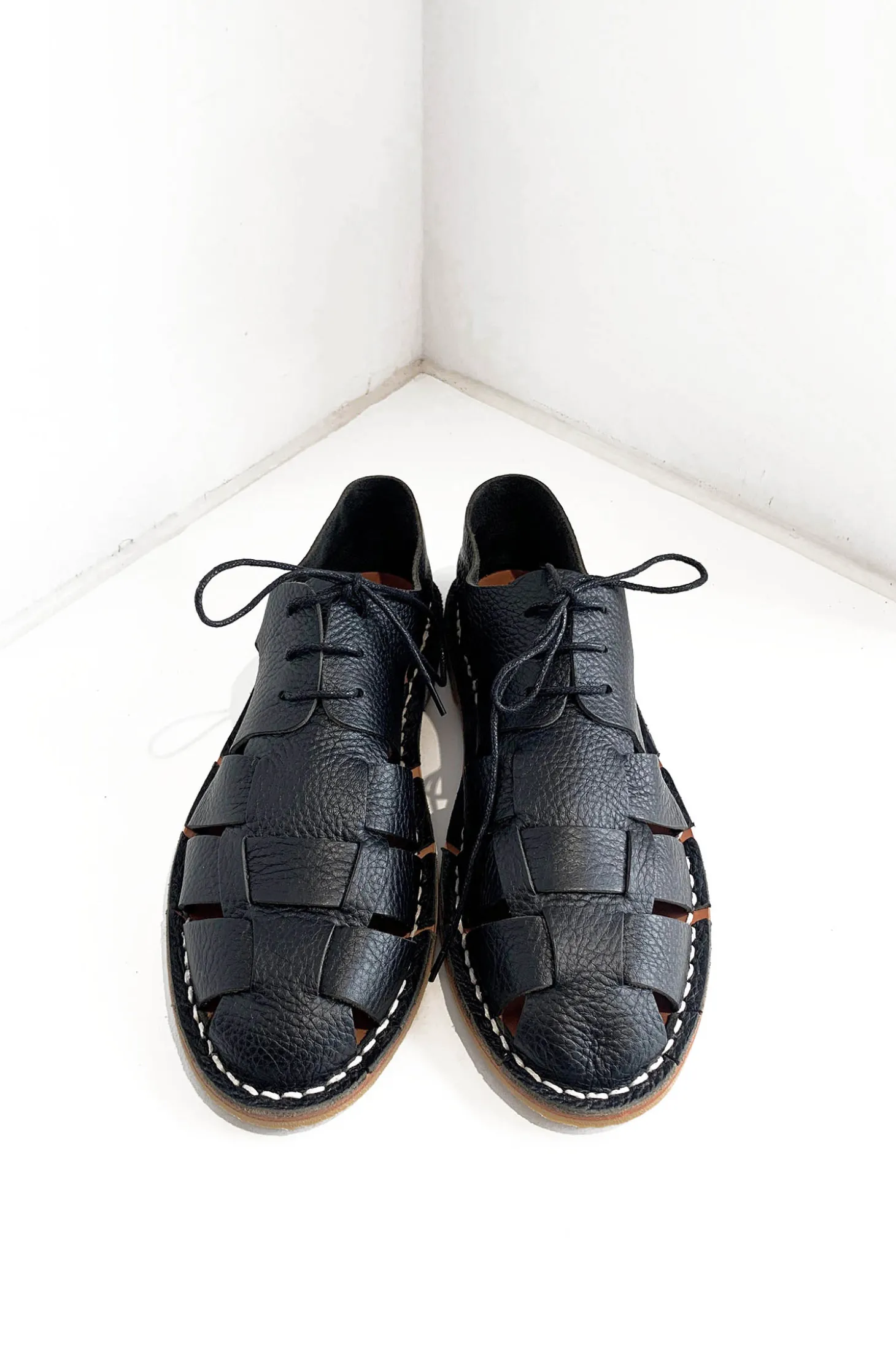 Sandal 10/05, Black Crepe