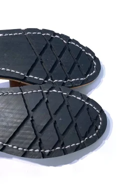 Sandal 10/01, Tobacco