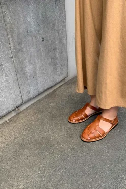 Sandal 10/01, Tobacco