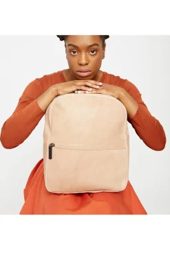 Sandy Rucksack, Clay