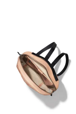 Sandy Rucksack, Clay