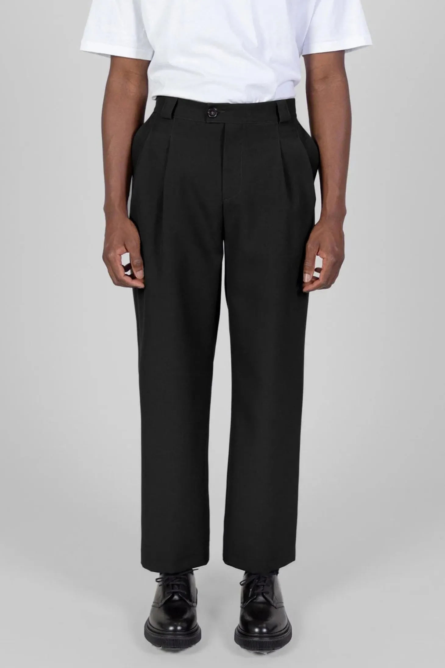 Two Pleats Trousers, Black