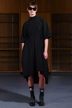 Very Turtle Dress, Black