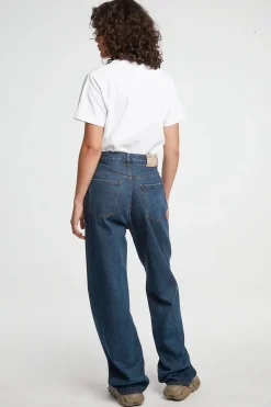 Zoe, Generation Stone Wash